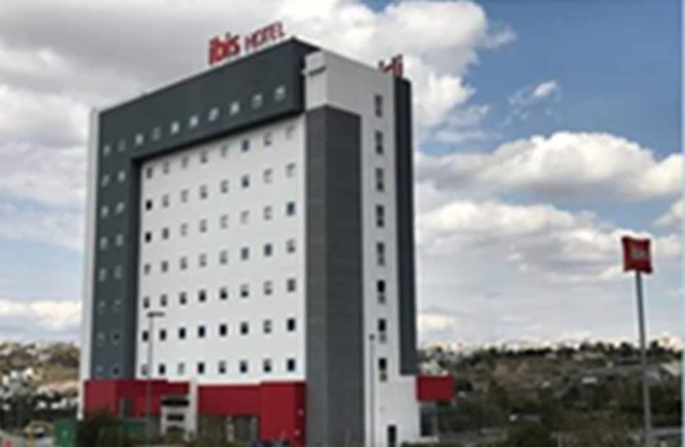 Ibis Queretaro Hotel Exterior photo